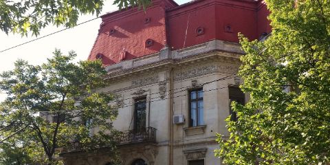 Can I use “Romania” in my company name?